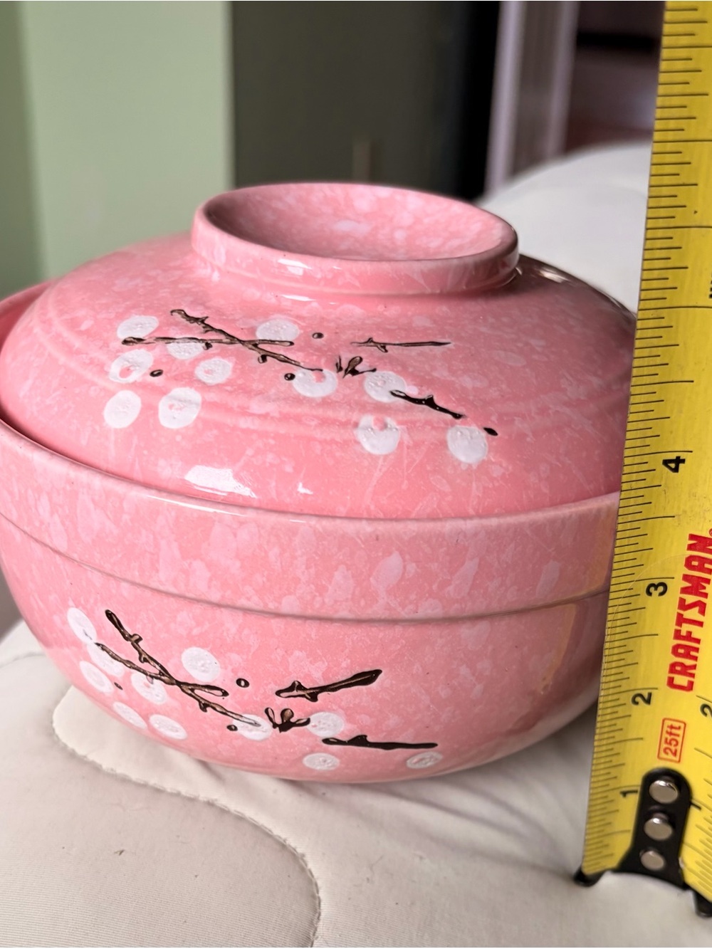 Traditional Oriental Pink Cherry Blossom Rice Bowl with Cover - Picture 9 of 10